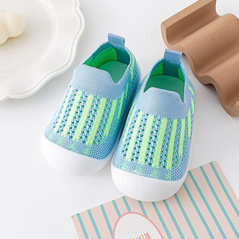 Spring Popular New Baby Shoes Mesh Knit Breathable Kid Girls Boys 0-3T Summer Slip-On Casual Sneakers Toddler Non-Skid Prewalker