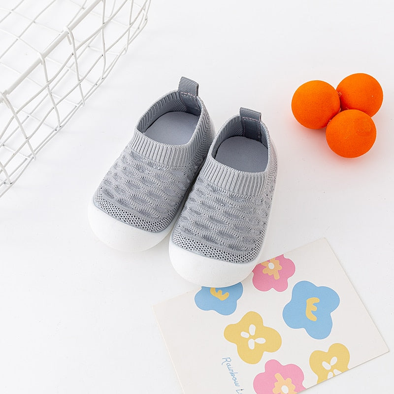 Spring Popular New Baby Shoes Mesh Knit Breathable Kid Girls Boys 0-3T Summer Slip-On Casual Sneakers Toddler Non-Skid Prewalker