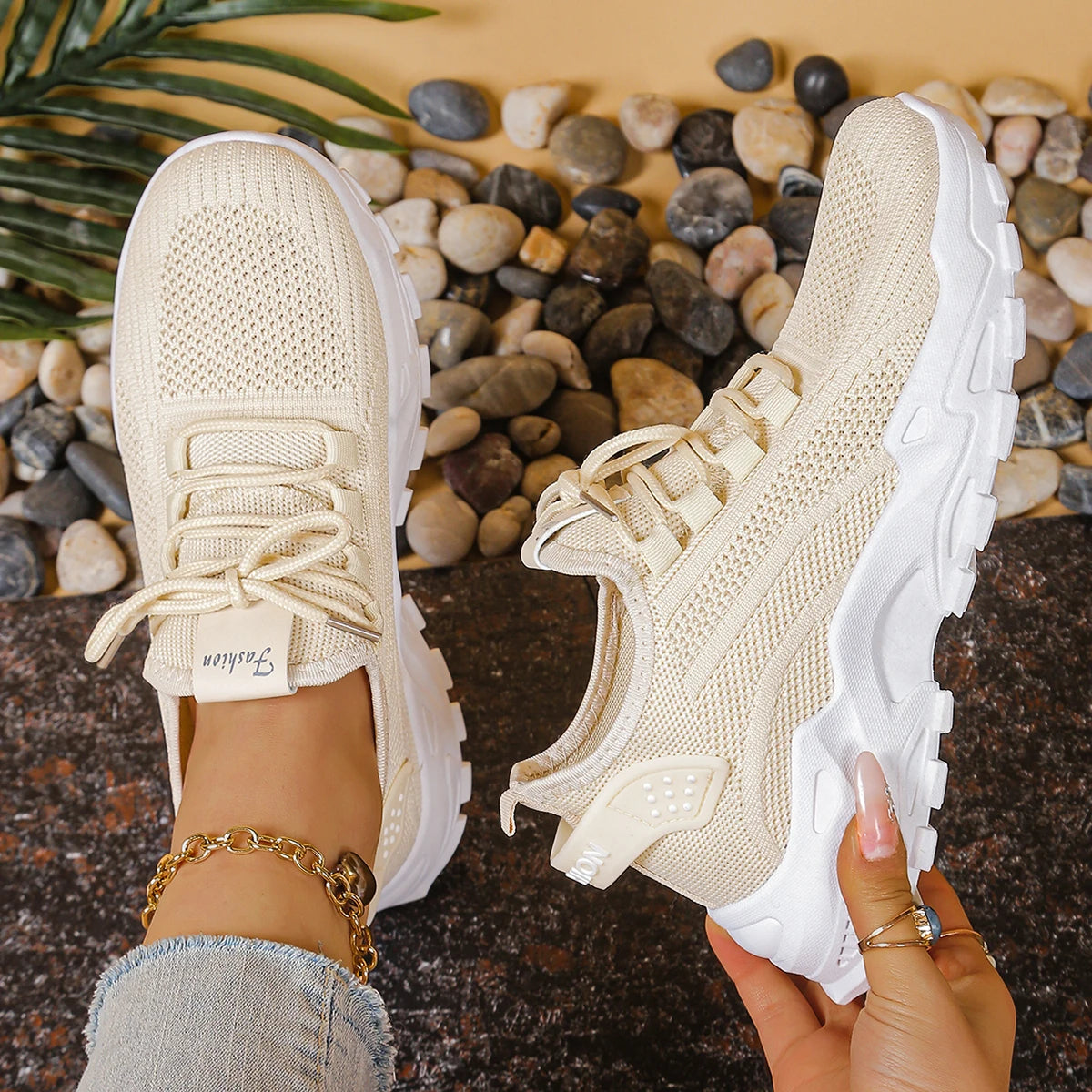 Women’s Breathable Soft Sole Casual Sneakers