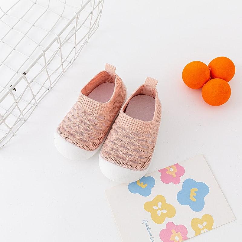 Spring Popular New Baby Shoes Mesh Knit Breathable Kid Girls Boys 0-3T Summer Slip-On Casual Sneakers Toddler Non-Skid Prewalker