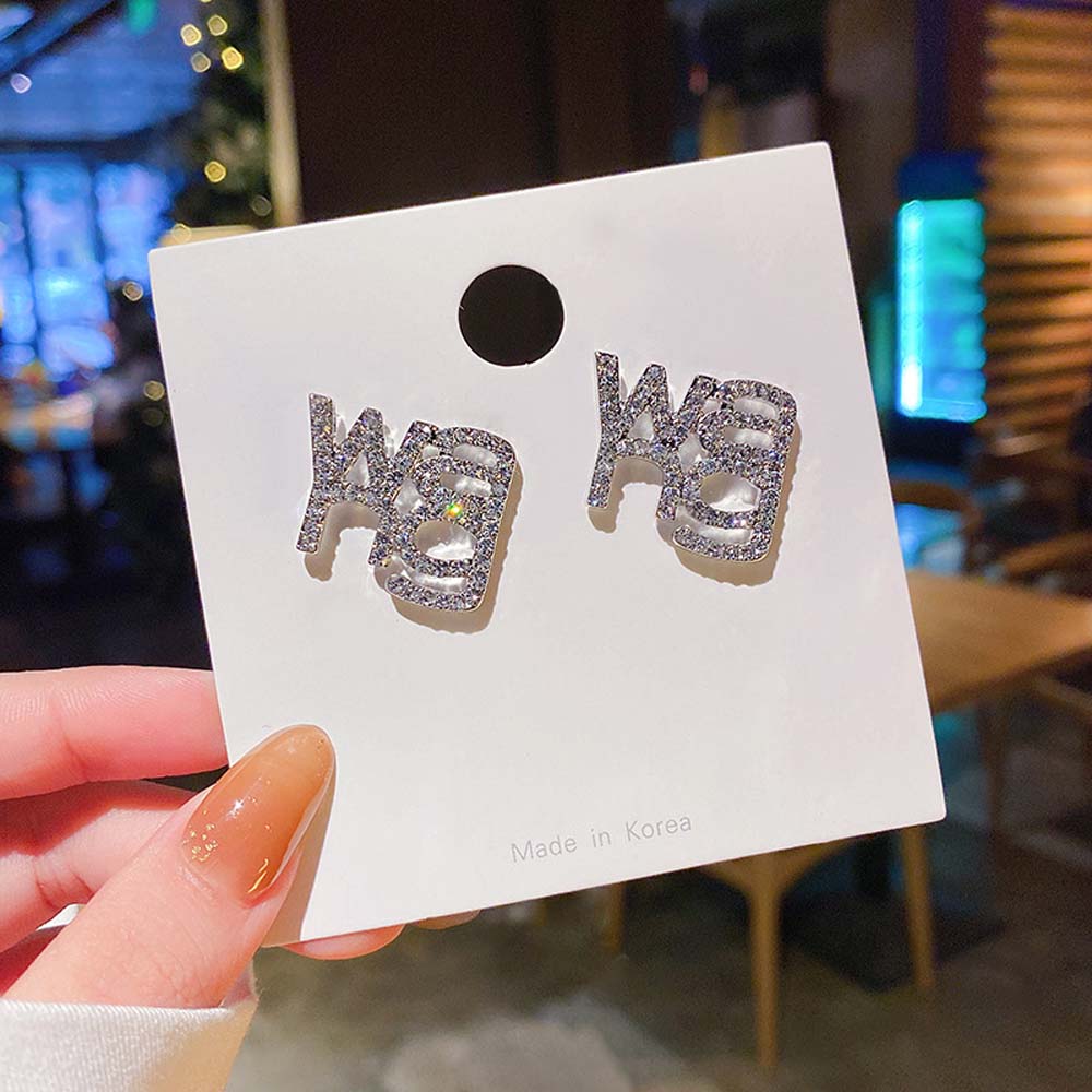 Punk Style Women Stud Earrings Exaggerated Fashion Crystal Lucky Wang Letter Earrings Temperament Ear Accessories