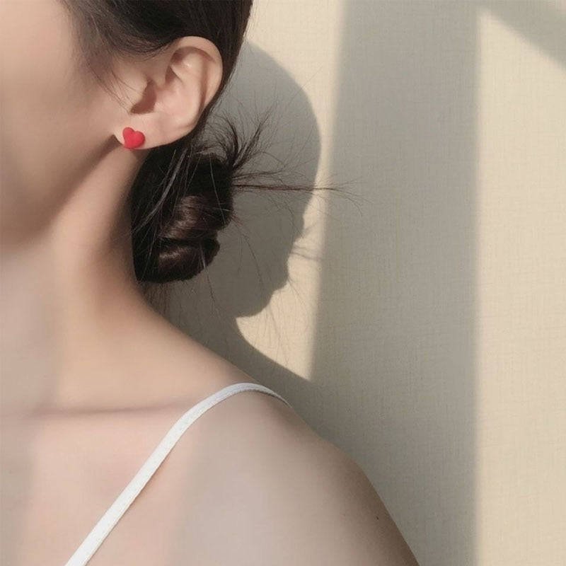 Cute Fairy Tales Animal Rabbit Pearl Stud Earrings Sweet Girls Women Asymmetric Love Heart Ear Studs Jewelry