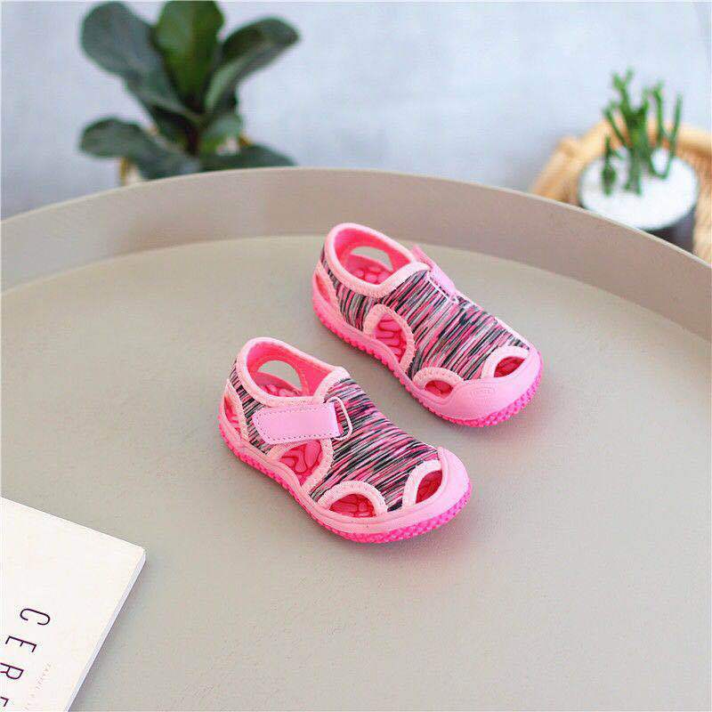 Girls' Sandals Spring and Summer Children's Closed Toe Sports Beach Shoes Boys Wading Shoes Candy Color