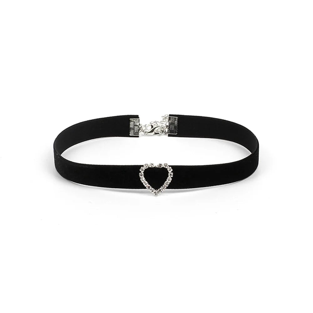 Kpop Black Velvet Heart Crystal Choker - Jeglowstore