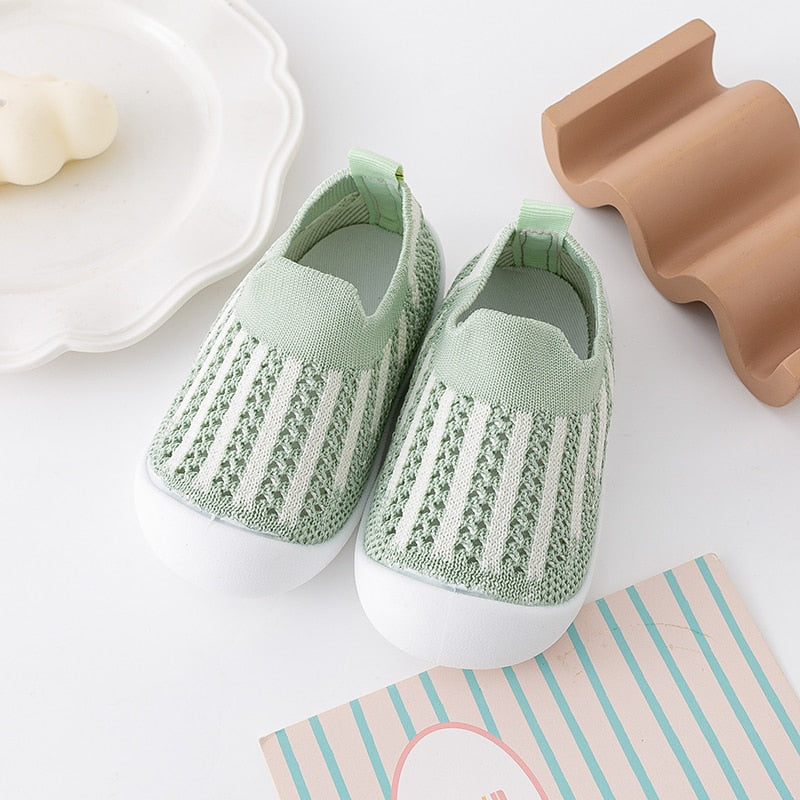 Spring Popular New Baby Shoes Mesh Knit Breathable Kid Girls Boys 0-3T Summer Slip-On Casual Sneakers Toddler Non-Skid Prewalker