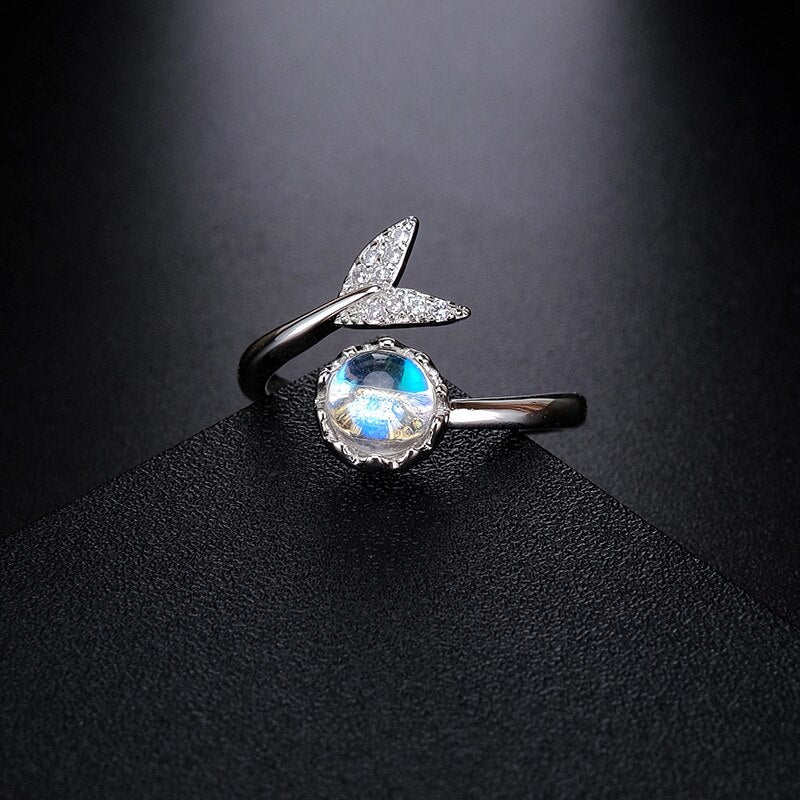 Ekopdee Trendy Silber Farbe Nette Ozean Fisch Meerjungfrau Schwanz Ringe Für Frauen Hochzeit Engagement Kristall Finger Ring Schmuck Party