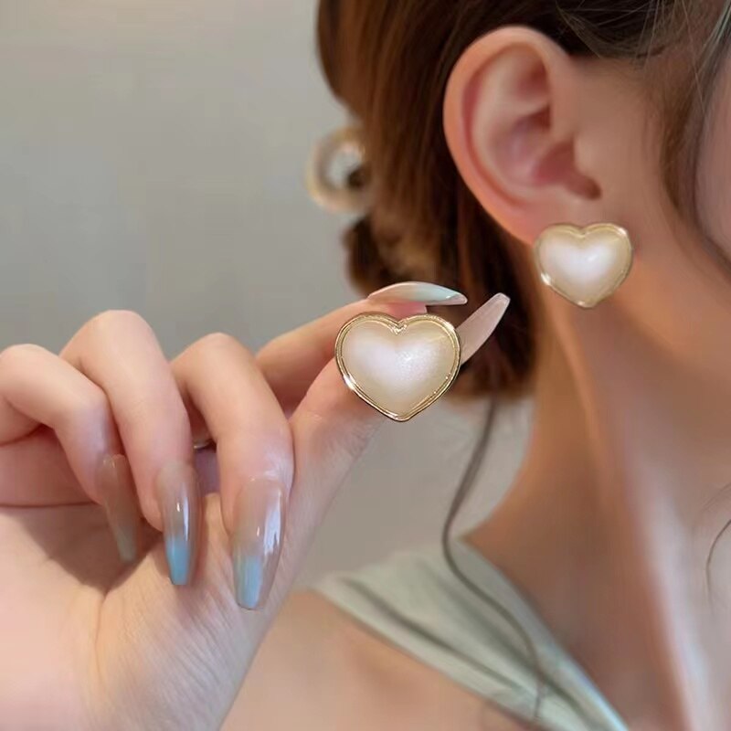 Fashion Rhinestone Stitching Heart Small Stud Earrings Pink Girls Daily Wear Earrings Girl Gift Jewelry 2022