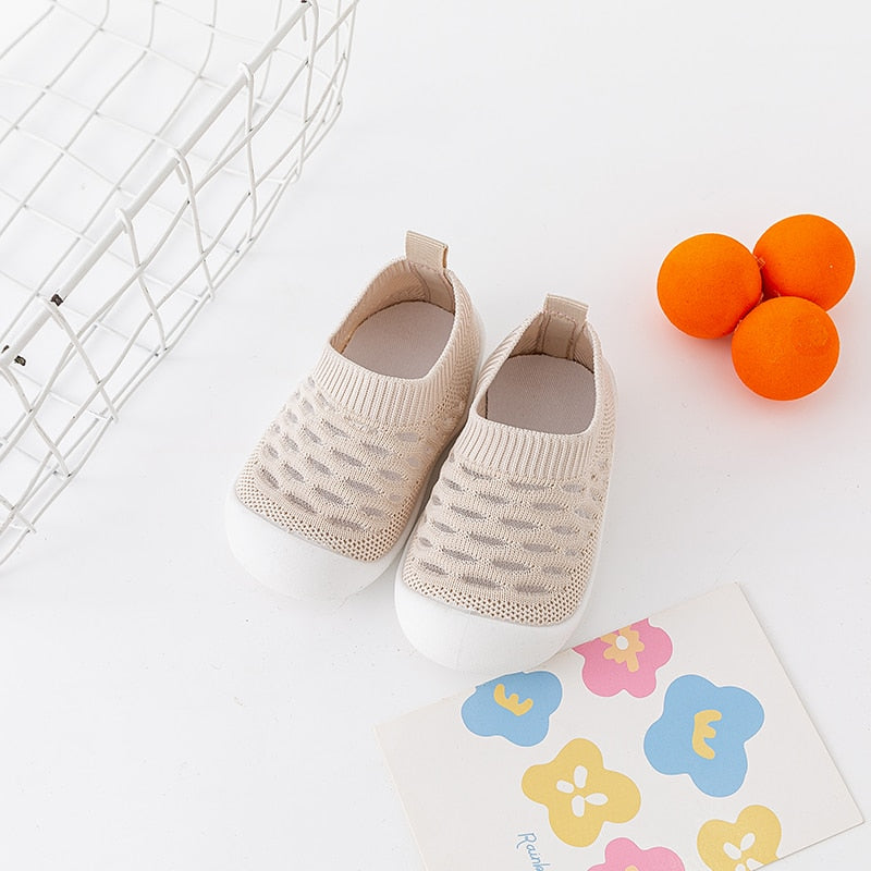 Spring Popular New Baby Shoes Mesh Knit Breathable Kid Girls Boys 0-3T Summer Slip-On Casual Sneakers Toddler Non-Skid Prewalker