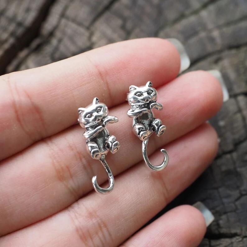 1Pair Cute Cat Frog Earrings for Women Men Funny Animal Stud Earrings Statement Earring Tibetan silver Ear Piercing Jewelry Gift