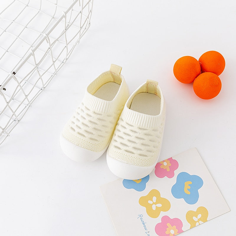 Spring Popular New Baby Shoes Mesh Knit Breathable Kid Girls Boys 0-3T Summer Slip-On Casual Sneakers Toddler Non-Skid Prewalker