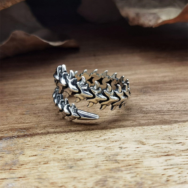 Retro Gothic Keel Spine Rings for Women Men Hip Hop  Hyperbole Centipede Jewelry Gifts Trendy Ring Adjustable Anillo