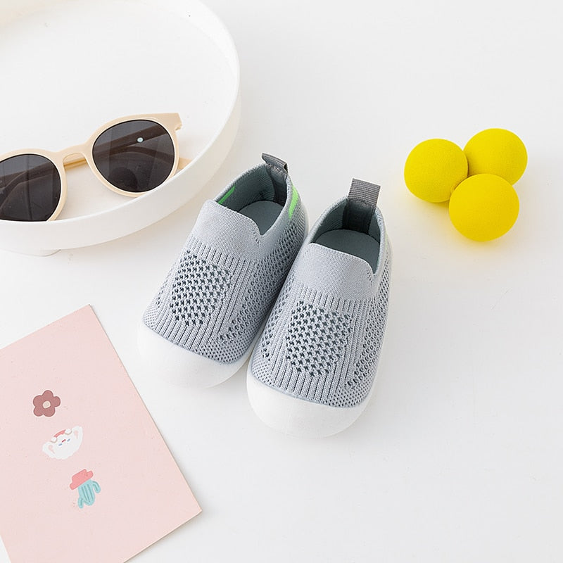 Spring Popular New Baby Shoes Mesh Knit Breathable Kid Girls Boys 0-3T Summer Slip-On Casual Sneakers Toddler Non-Skid Prewalker