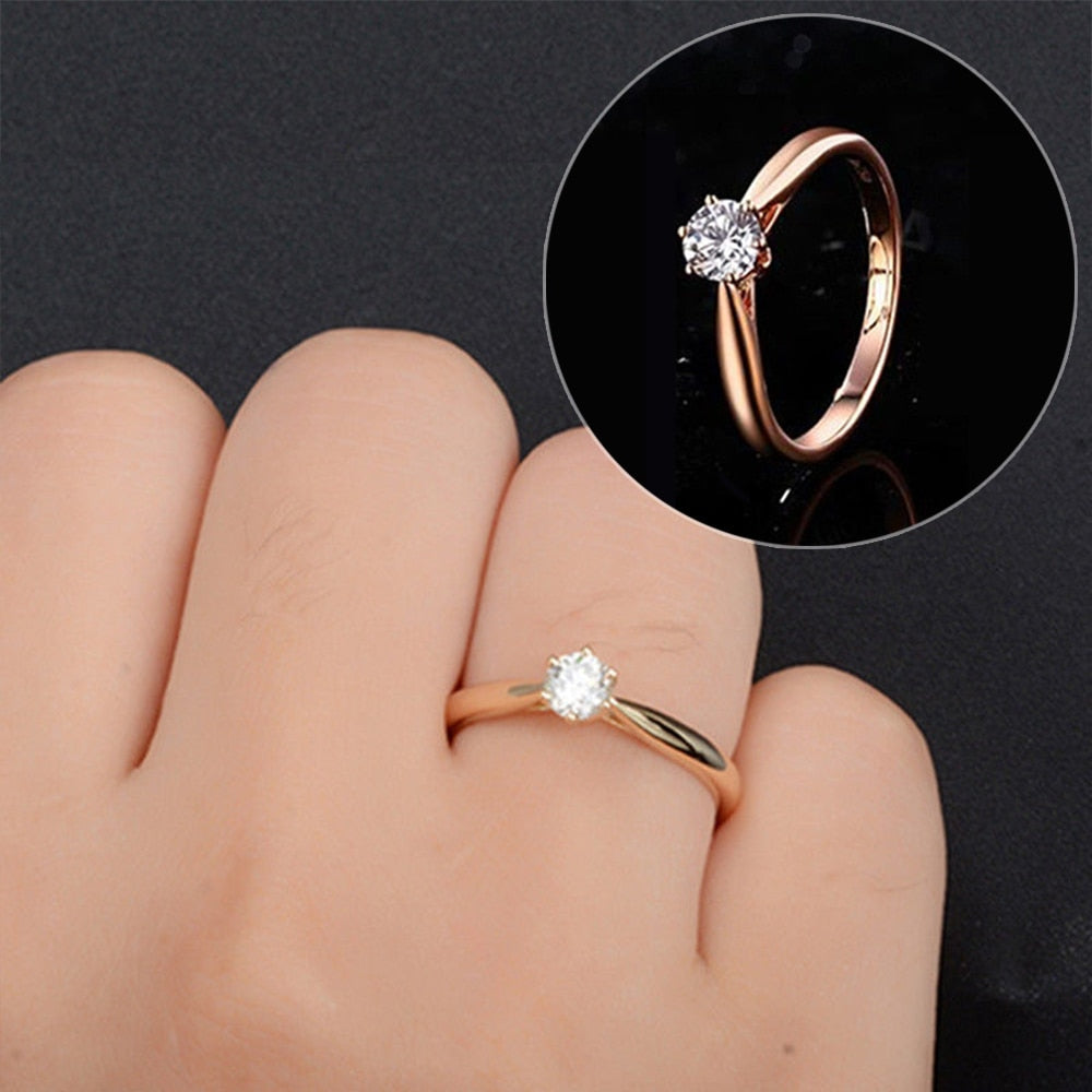 Six Claws Zirconia Fashion Solitaire Ring
