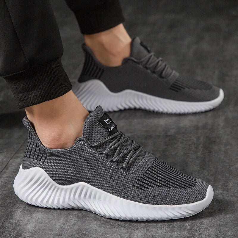 Breathable High Quality Light Walking Men Sneakers
