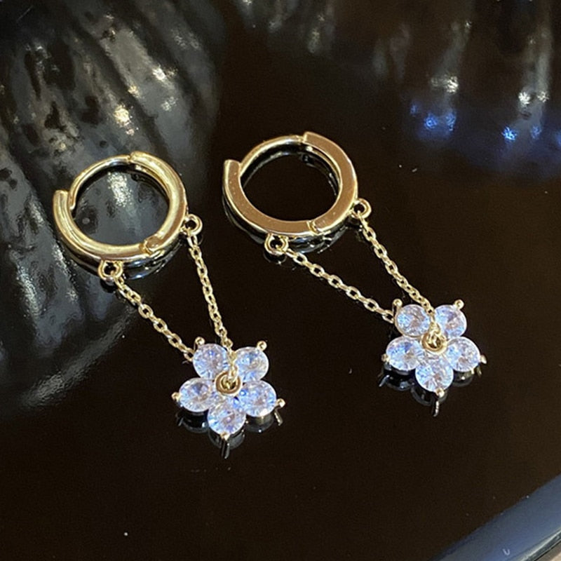 Korea Flower Crystal Temperament Geometric Shiny Zircon Earrings