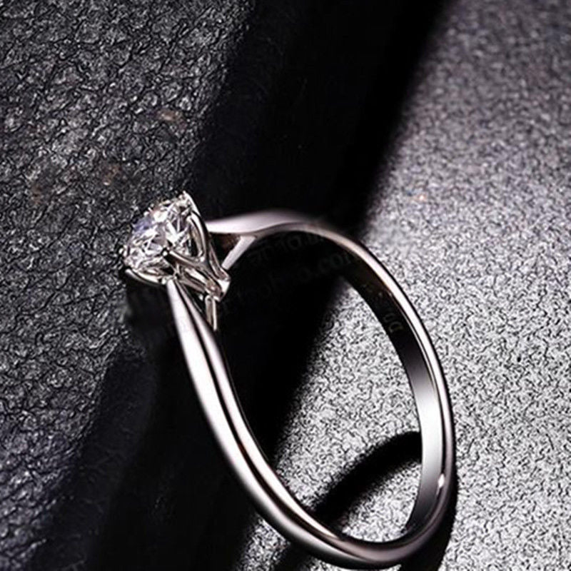 Six Claws Zirconia Fashion Solitaire Ring
