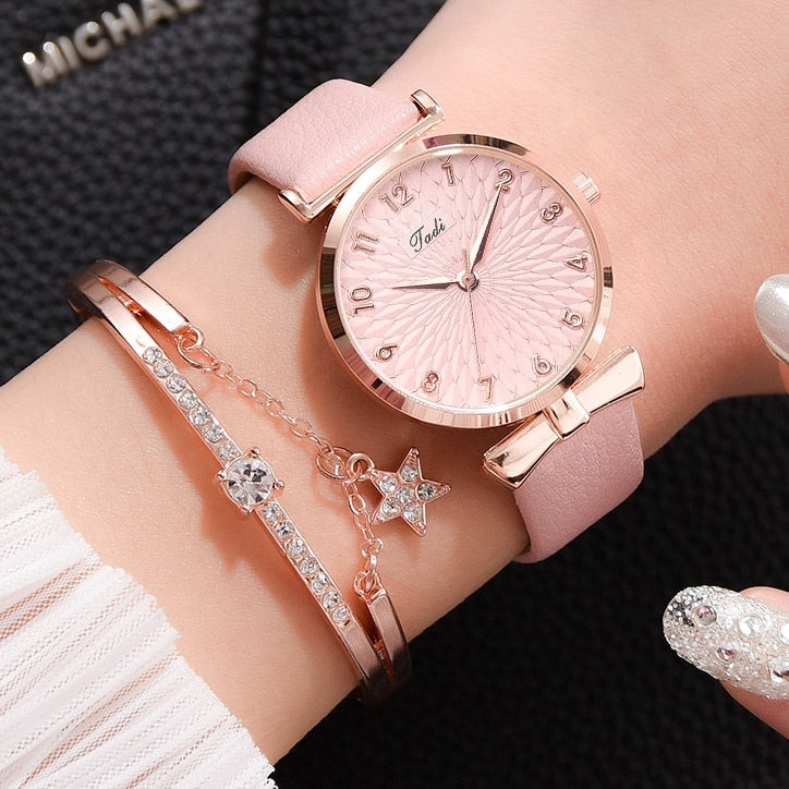 Luxury Women Bracelet Quartz Magnetic Watch