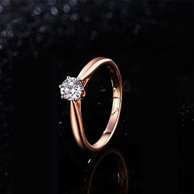 Six Claws Zirconia Fashion Solitaire Ring