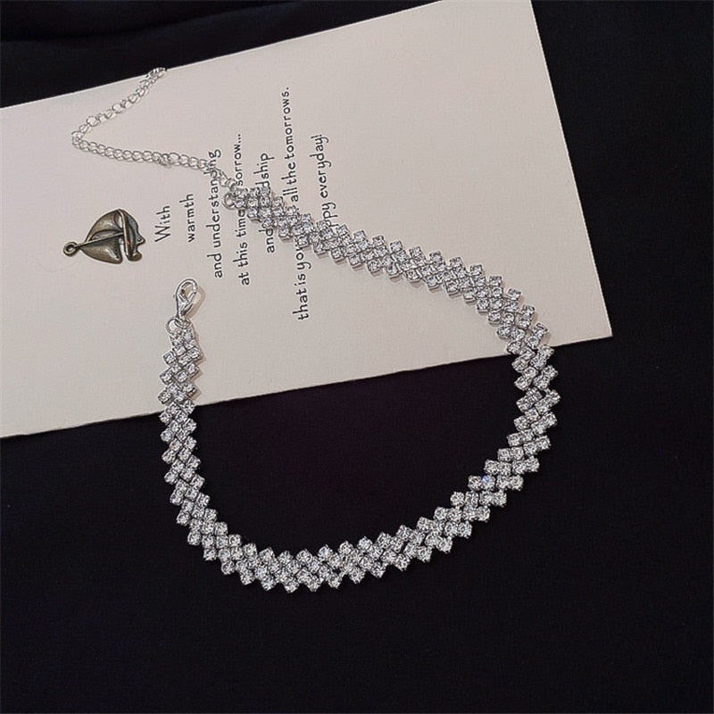 Inlaid Rhinestone Pearl Necklace