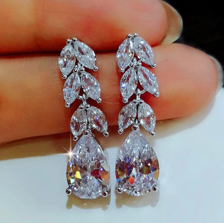 Korea Flower Crystal Temperament Geometric Shiny Zircon Earrings