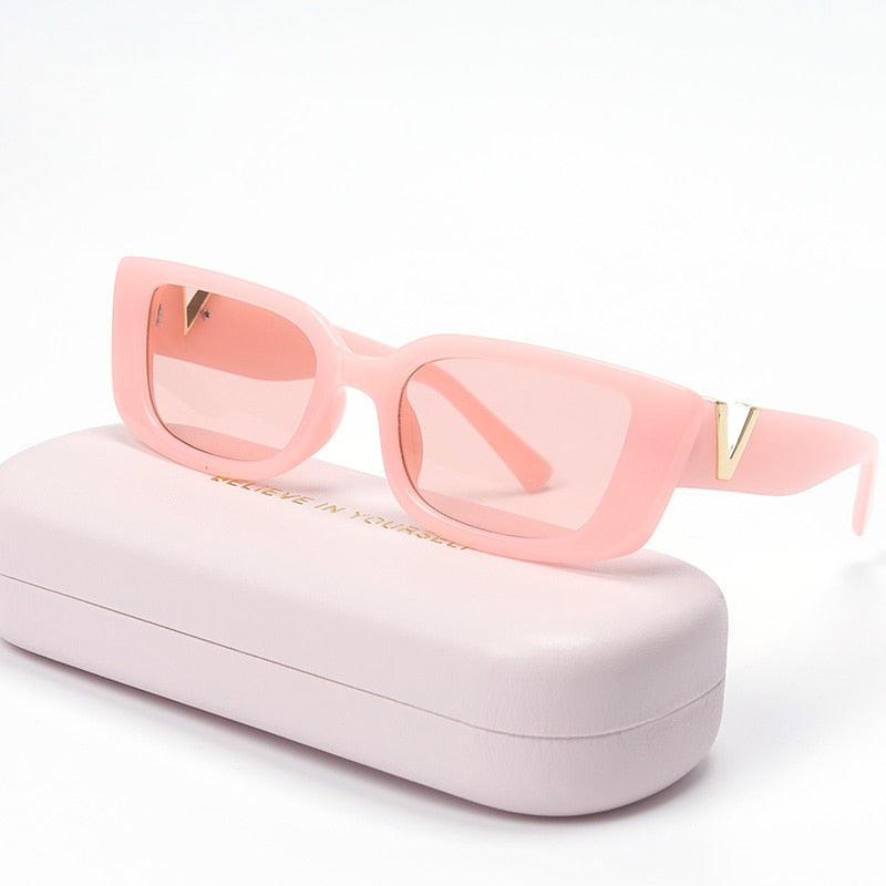 Retro Small Frame Cat Eye Sunglasses with Metal Hinges