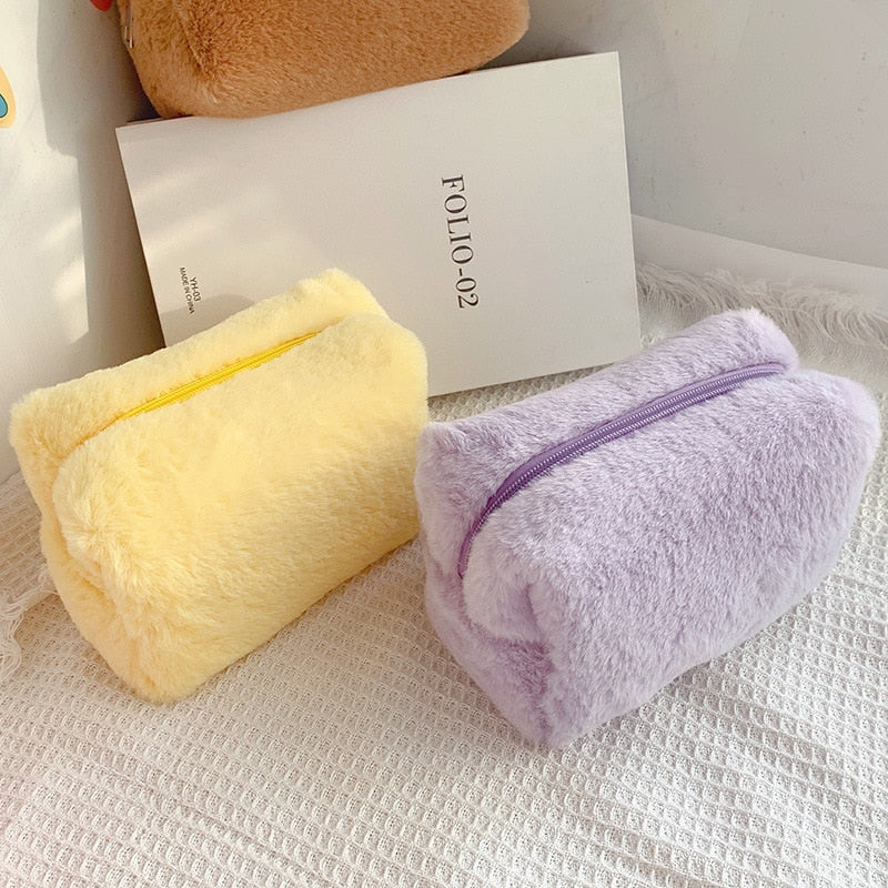 PURDORED 1 Pc Solid Color Fur Makeup Bag for Women Soft Travel Cosmetic Bag Organizer Case Young Lady Make Up Case Necessaries