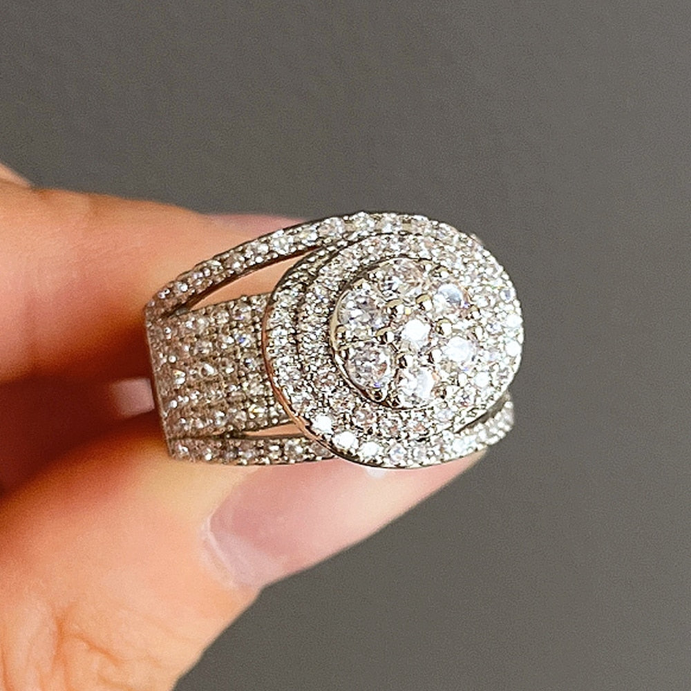 Huitan Brilliant Cubic Zirconia Luxury Ring