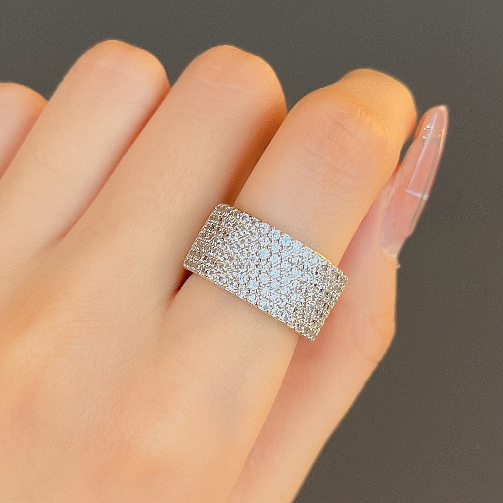 Huitan Paved CZ High Quality Silver Color Female Ring
