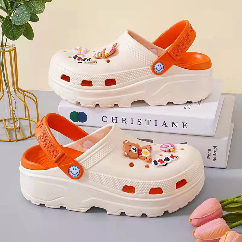 2022 new thick-soled slippers women&#39;s summer outer wear increased non-slip high-heeled shoes hole shoes beach sandals home shoes