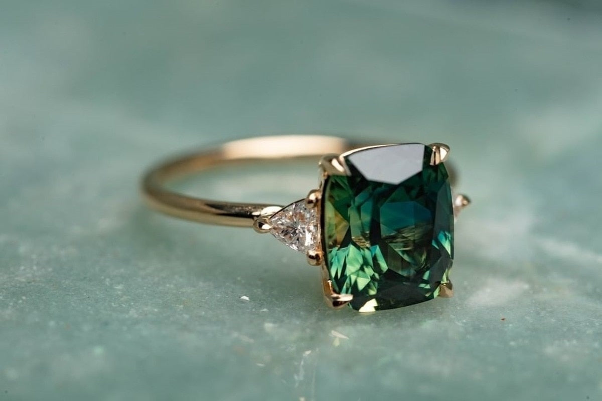 Elegant Square Emerald Inlaid Green Zircon Ring