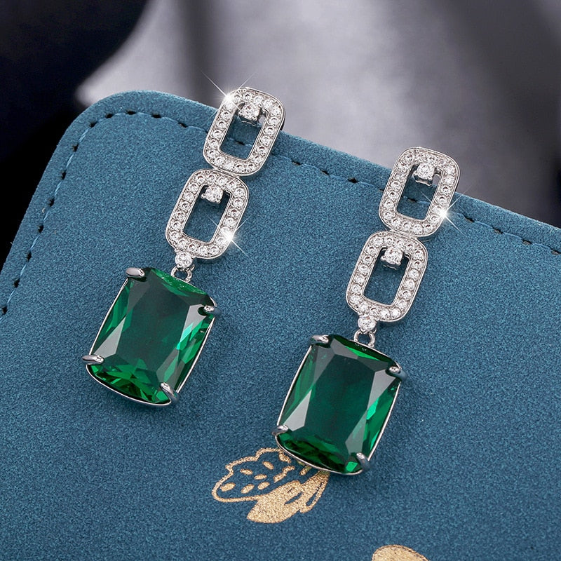 Fashion Shiny Green Rhinestone Pendant Earrings