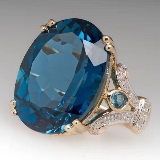 Classic Natural Blue Crystal Oval Ring for Women Simple Large Topaz Ring