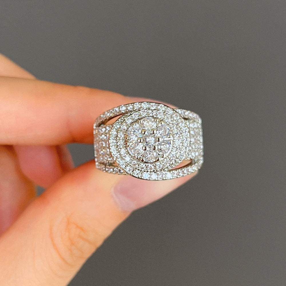 Huitan Brilliant Cubic Zirconia Luxury Ring