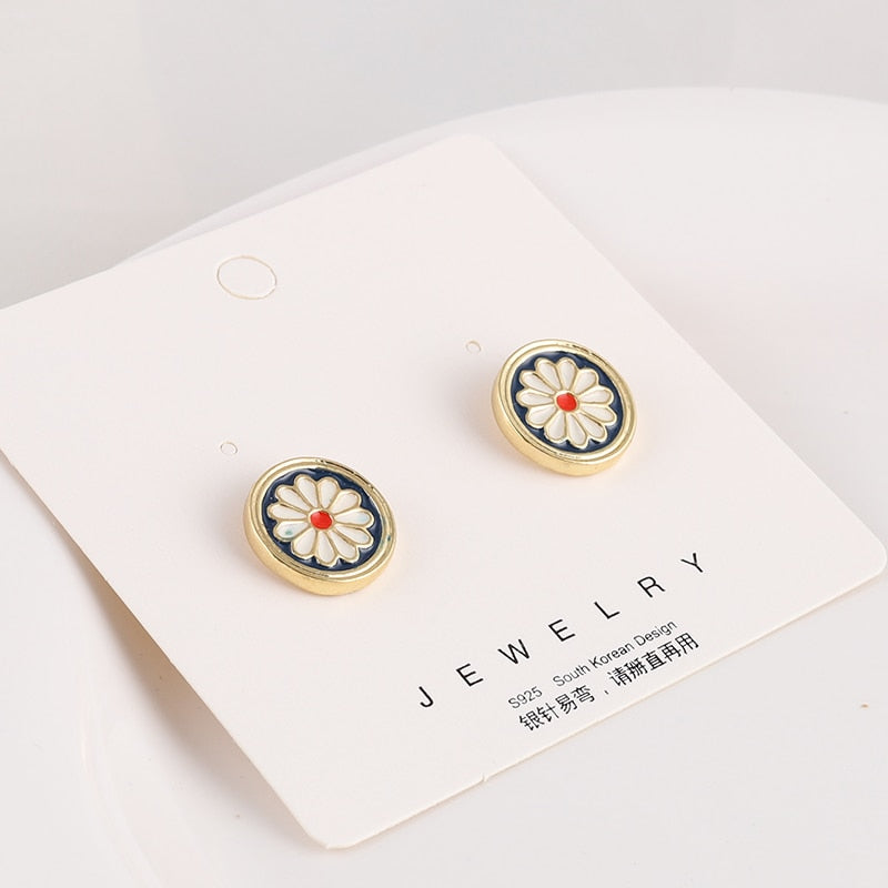 New High-quality Female Exquisite Niche Fashion Stud Earrings