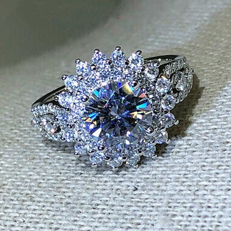 Exquisite Silver Color Cubic Zirconia Ring