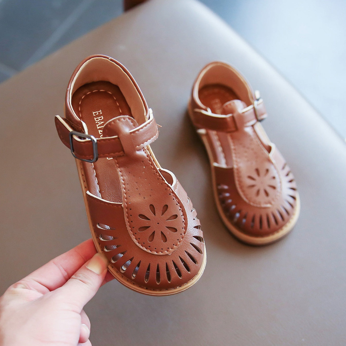 Children's Hollow Soft Sole Shoes Carved