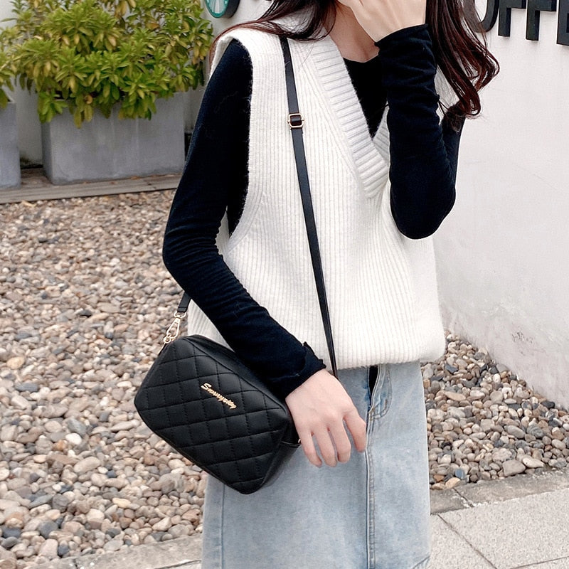 assel Trend Lingge Embroidery Camera Female Shoulder Bag