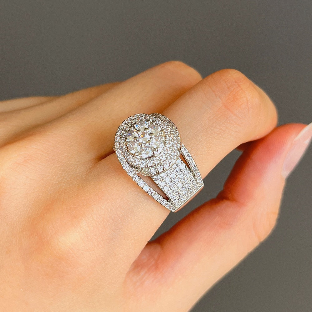 Huitan Brilliant Cubic Zirconia Luxury Ring