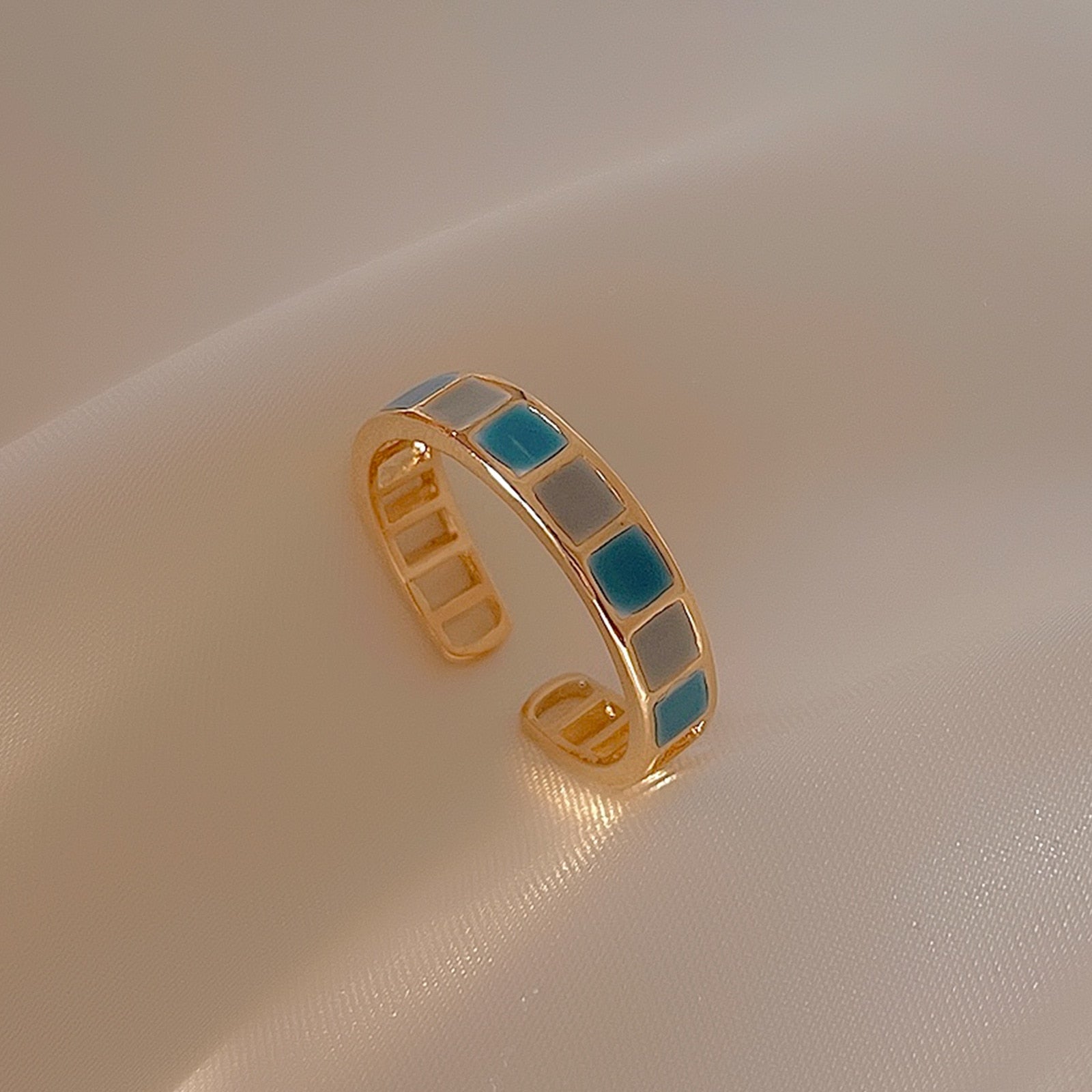 LATS French Retro Drop Glaze Gold Color Open Ring