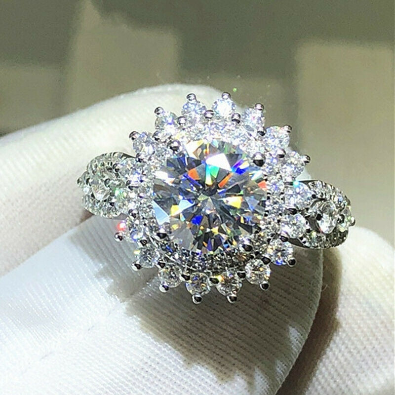 Exquisite Silver Color Cubic Zirconia Ring