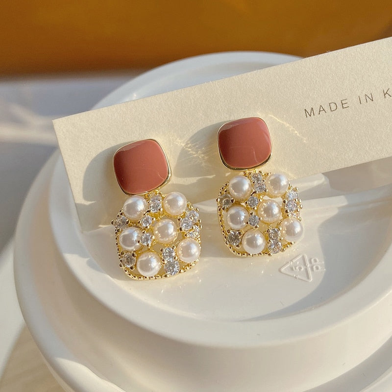 New High-quality Female Exquisite Niche Fashion Stud Earrings