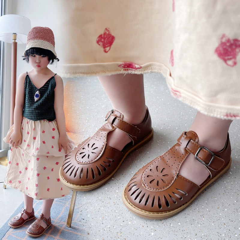 Children's Hollow Soft Sole Shoes Carved