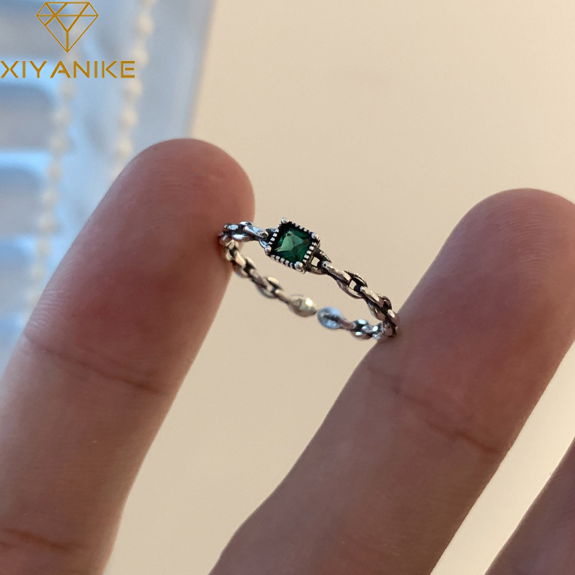XIYANIKE 2022 New Vintage Emerald Zircon Open Cuff Finger Ring