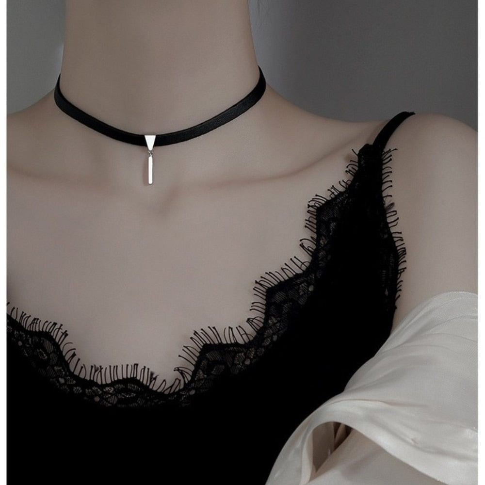 Black Cool Ribbon Temperament White Pendant