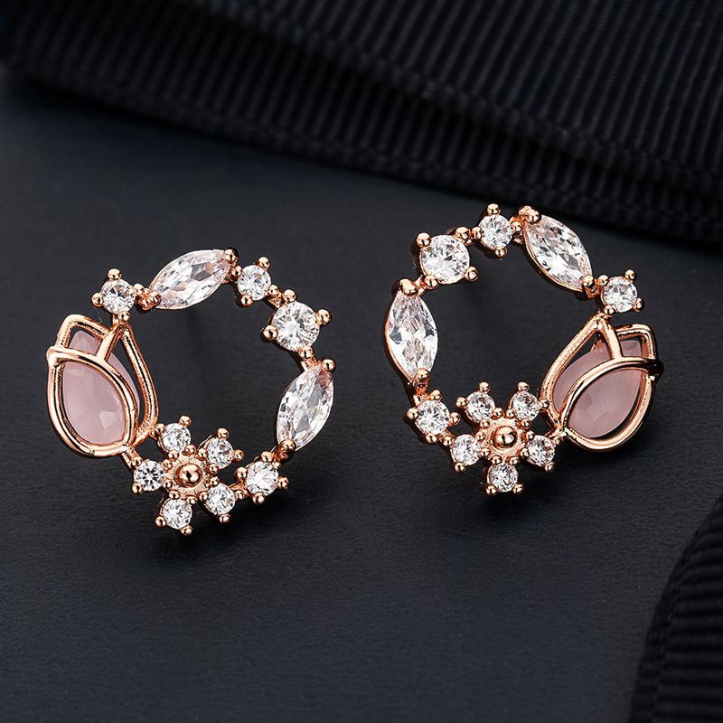 New Korean Hollow Wreath Flower Earring
