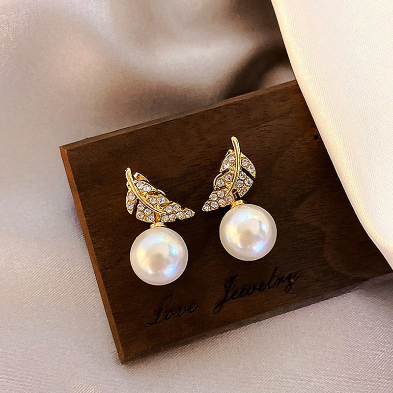 Contracted Heart Pearl Earrings For Women