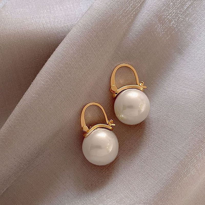 Contracted Heart Pearl Earrings For Women