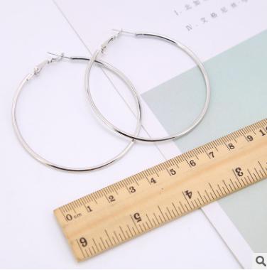 Circle Shiny Crystal Big Earrings - Shopeasywear