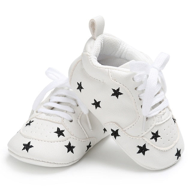 Newborn Print Heart Star Baby Sneaker