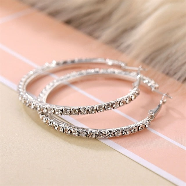 Trend Simulation Pearl Long Earrings - Shopeasywear